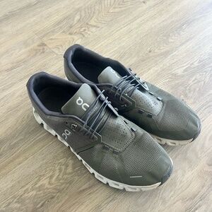 On Running Men's Cloud 5 Shoes